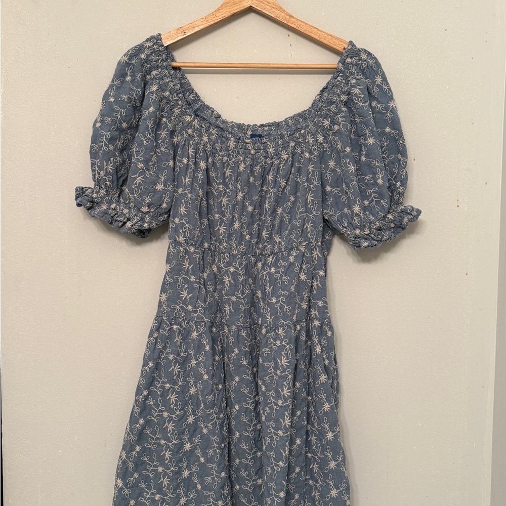 Old Navy Blue and White Puff Sleeve Sundress